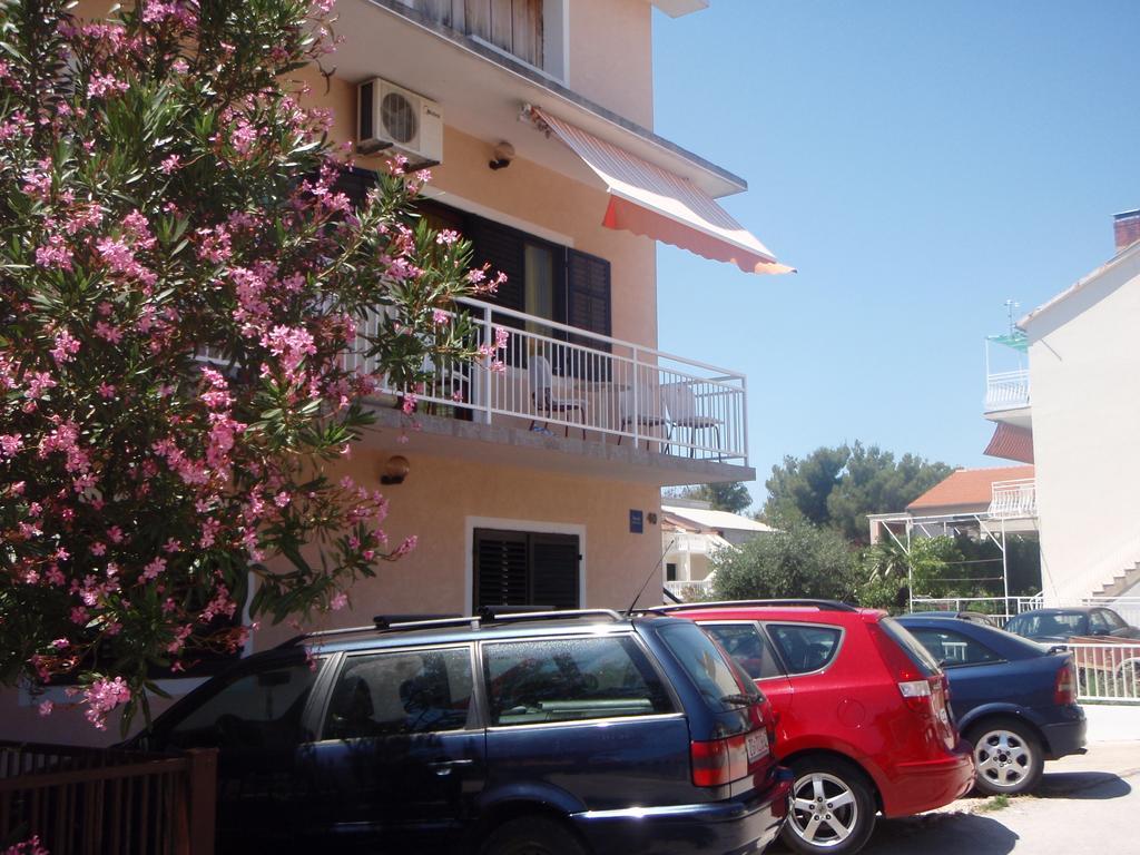 Apartments Nika Vodice Eksteriør billede